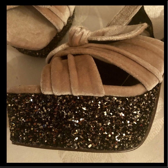 VELVET BOW GLITTER PLATFORM/LUCITE GLITTER HEEL - Picture 4 of 7